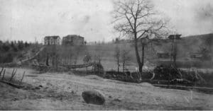 Picture of original Harris School in Spruce Pine
