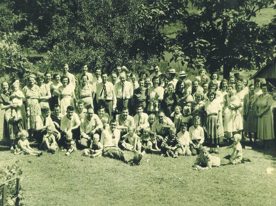 1950 Pitman Reunion on Hawkins Branch, Minpro Community.