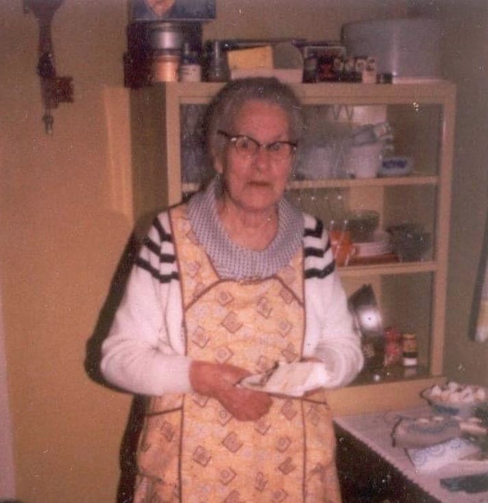 Roxanna Bowman Putman ~ Herb Doctor